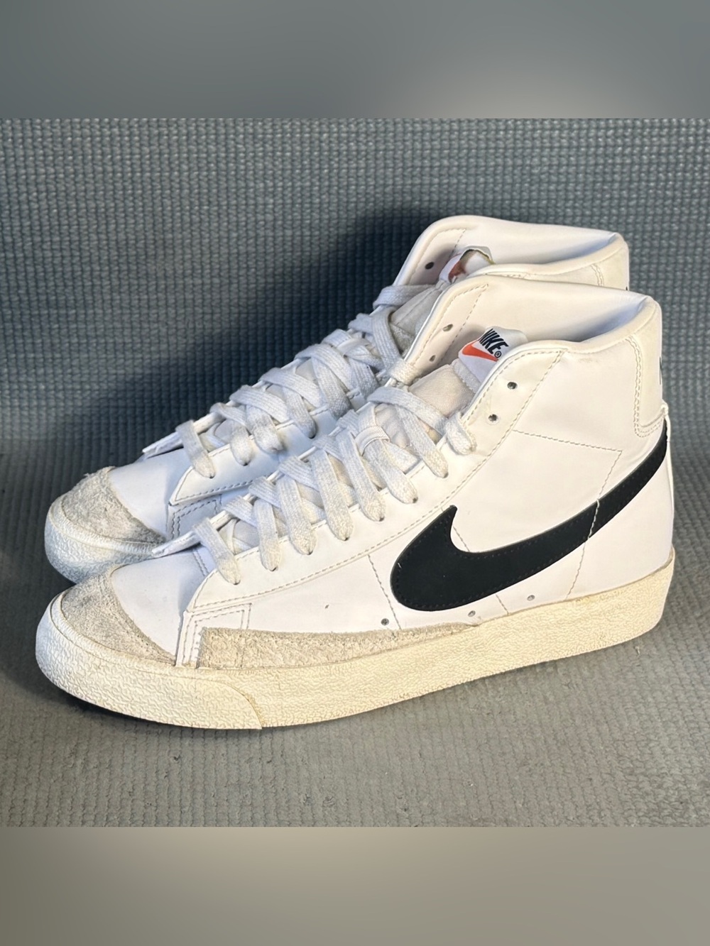 Nike Blazer Mid '77 Vintage White Black Sneakers CZ1055-100 Women’s Size 8